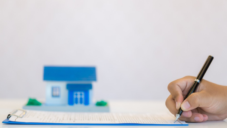 The Power of a Good Property Description: How to Write One That Sells